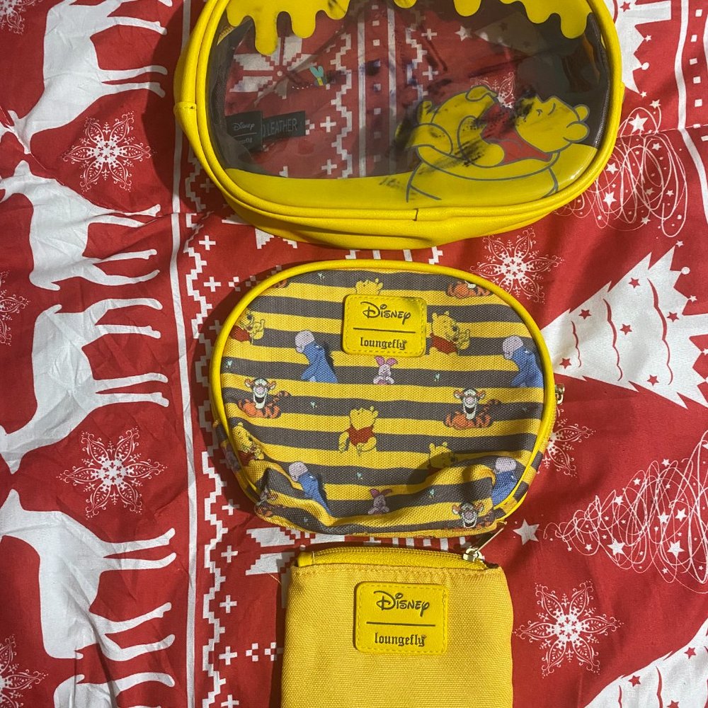 Loungefly Disney Winnie the Pooh Hunny Cosmetic Set - BoxLunch Exclusive - Picture 2 of 2